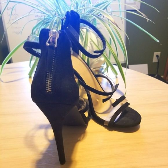 Gorgeous Strappy Sandal Heels - Picture 1 of 4